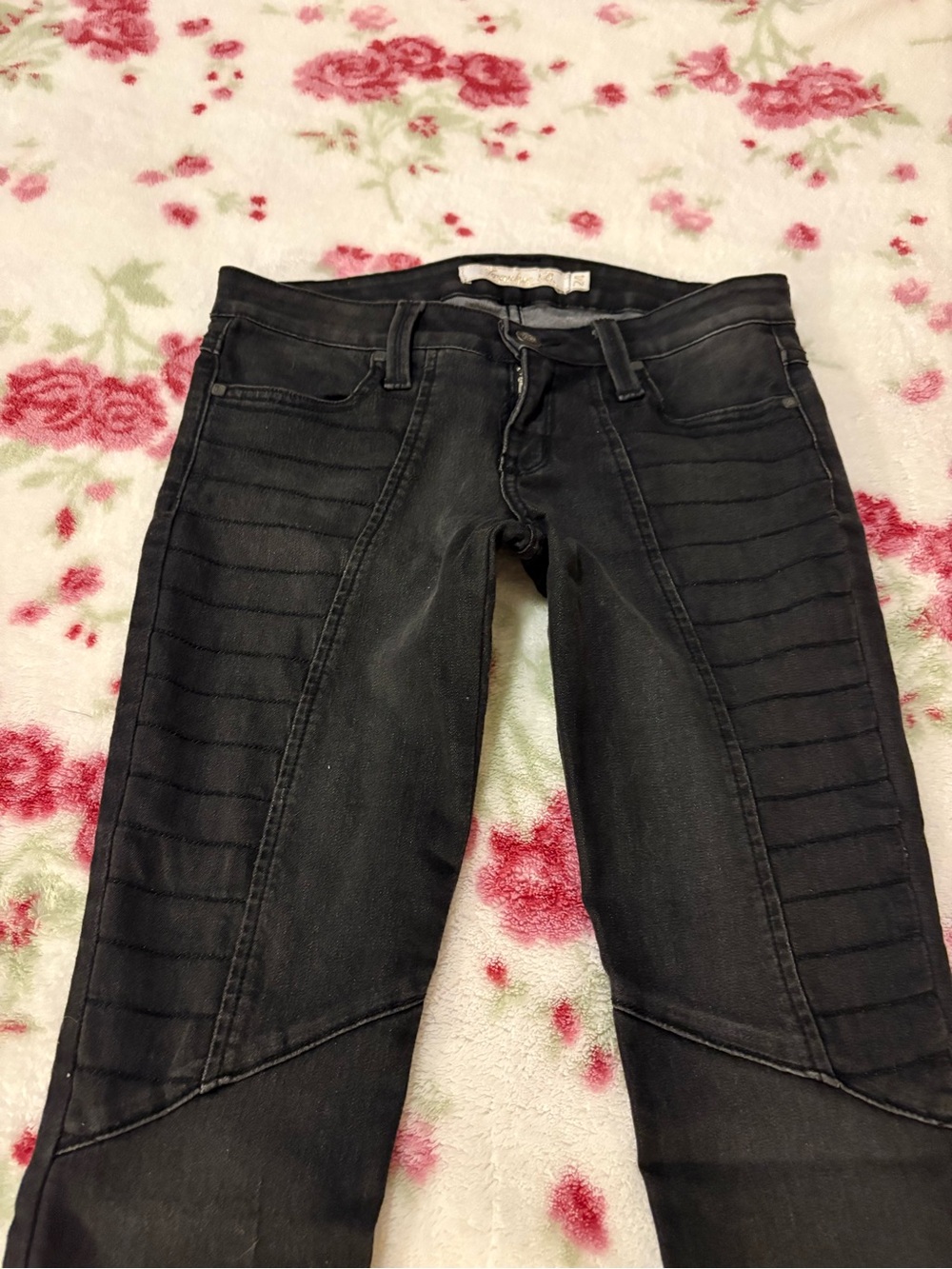 Black Frankie b skinny low-rise moto zippers legs size 24 rare